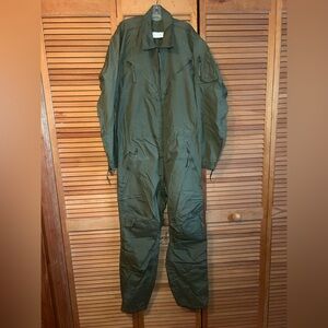Vintage US Army Combat Vehicle Crewman (CVC) Coveralls Men’s Small Army Green